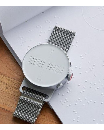 Reloj inteligente braille para personas con discapacidad visual | Lumina